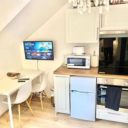 London Studio Self Contained, Newly Furbished Εξωτερικό φωτογραφία