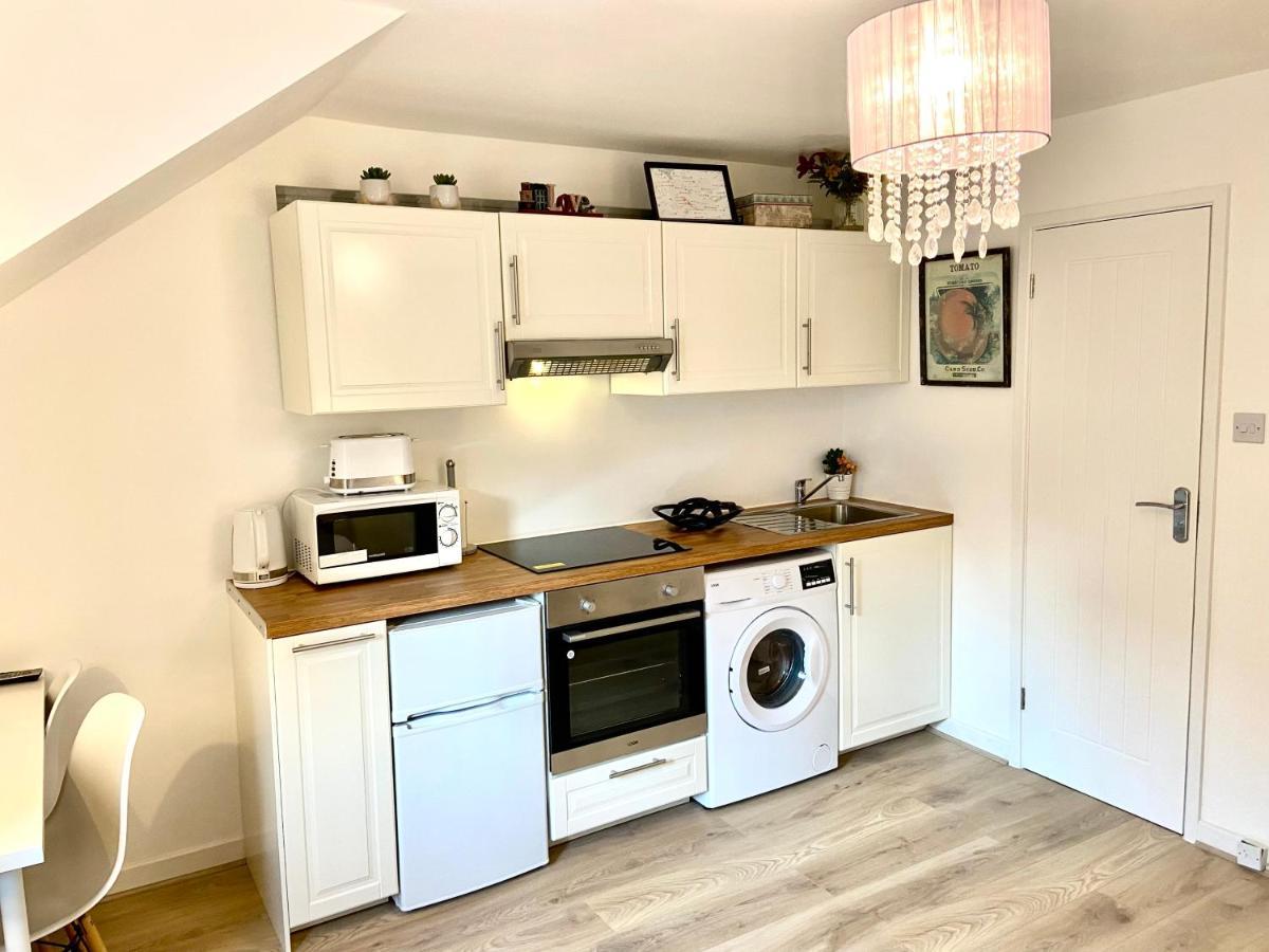 London Studio Self Contained, Newly Furbished Εξωτερικό φωτογραφία