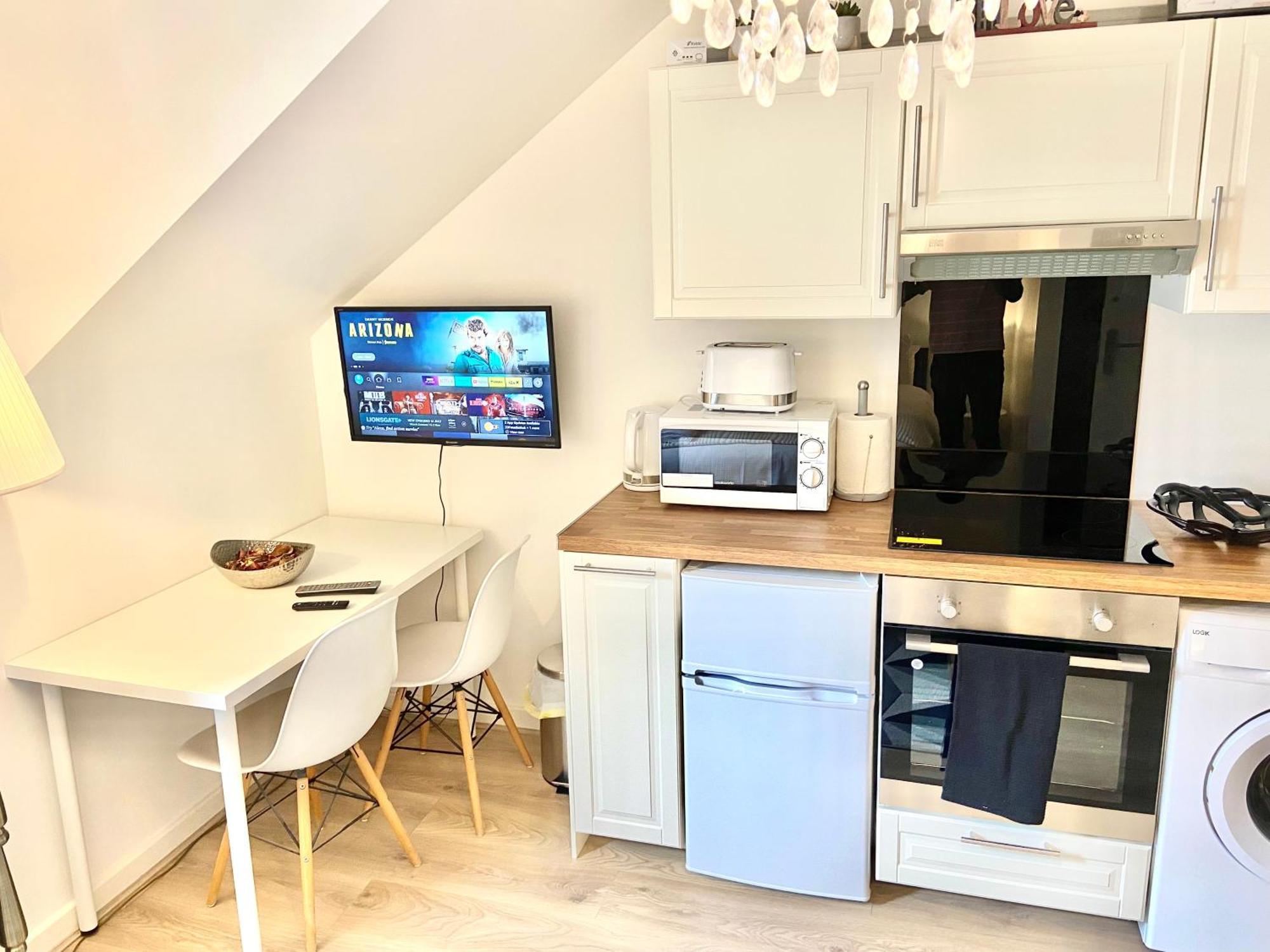 London Studio Self Contained, Newly Furbished Εξωτερικό φωτογραφία